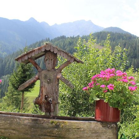 Gasthof Luggau Hotel มาริอาลุกเกา ภายนอก รูปภาพ