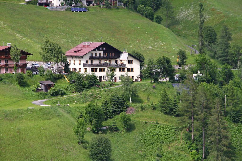 Gasthof Luggau Hotel มาริอาลุกเกา ภายนอก รูปภาพ
